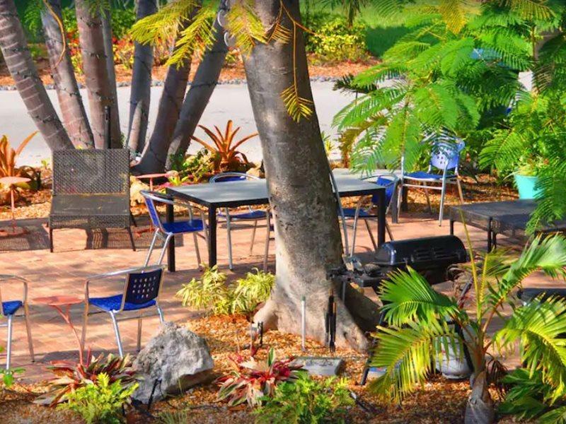 Lido Islander Inn And Suites - Sarasota Lido Key  Екстериор снимка