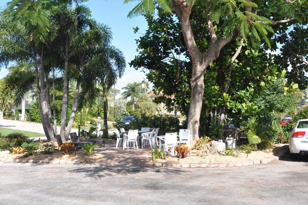 Lido Islander Inn And Suites - Sarasota Lido Key  Екстериор снимка